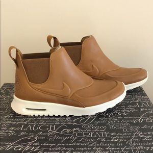 Nike air max’s Thea mid shoes